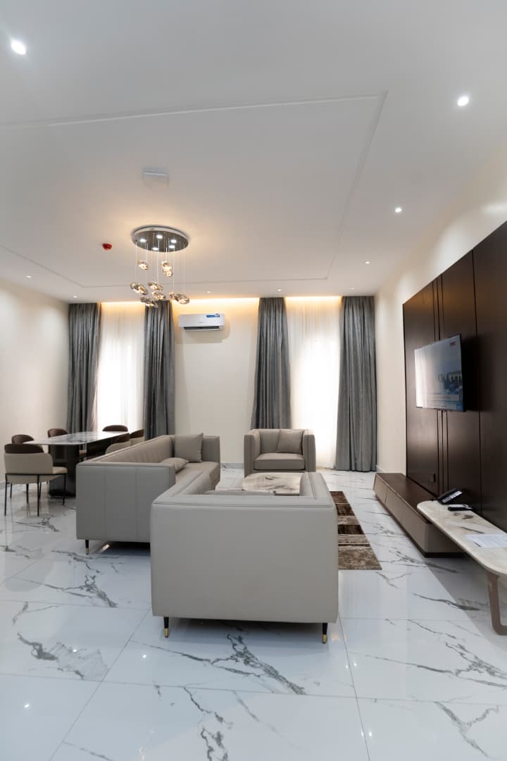 Two Bedroom Residence - Photo 1