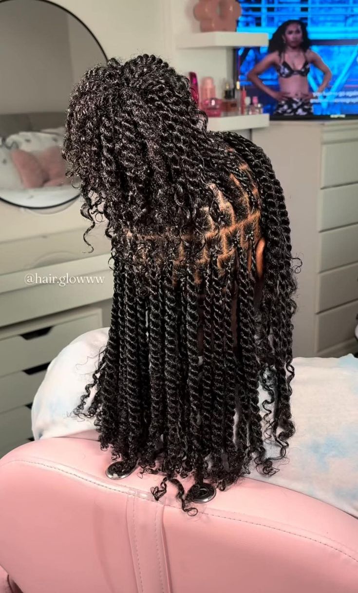 KINKY TWIST
