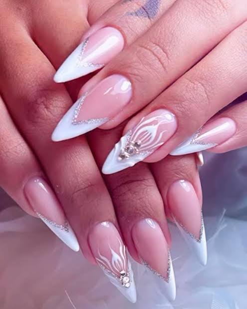 FRENCH TIPS